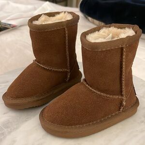 Lamo baby infant boots fur footbed size 6